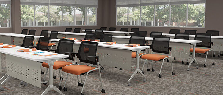 TRAINING_ROOM_004_DOOBI_silver-white_ARTIv2_silver-orange_r2